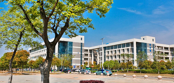 我的大學(xué)-大學(xué)志