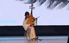 文化標(biāo)識(shí)：校名題寫 / ?；赵O(shè)計(jì)