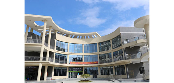 泉州工程職業(yè)技術學院 - 最美大學