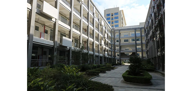 泉州工程職業(yè)技術學院 - 最美大學