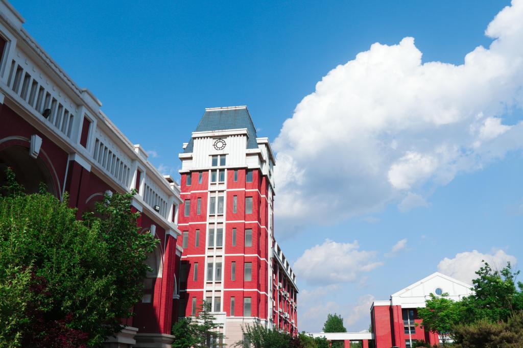 山東財經(jīng)大學燕山學院 早安青春