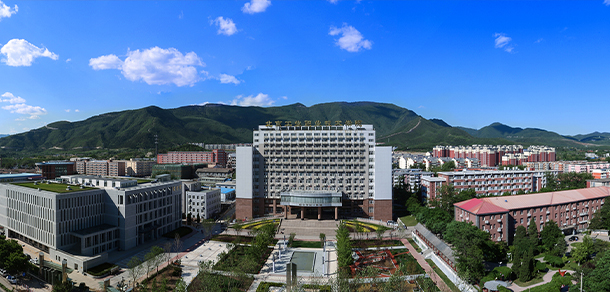大學(xué)校志：校名、校標(biāo)、校訓(xùn)、?；?、校旗、校歌