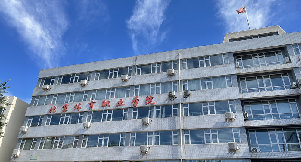時(shí)光匆匆，歲月如歌！——珍惜自己最美好的時(shí)光，珍惜時(shí)下，放肆而不張揚(yáng)的青春年華。