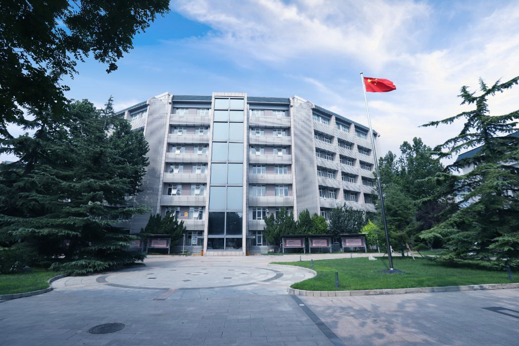 北京青年政治學院 - 院校概況