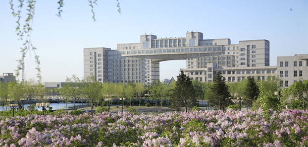 黑龍江八一農墾大學 - 最美大學