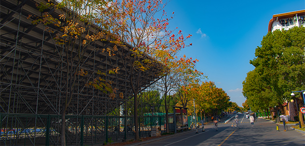 東華大學(xué)
